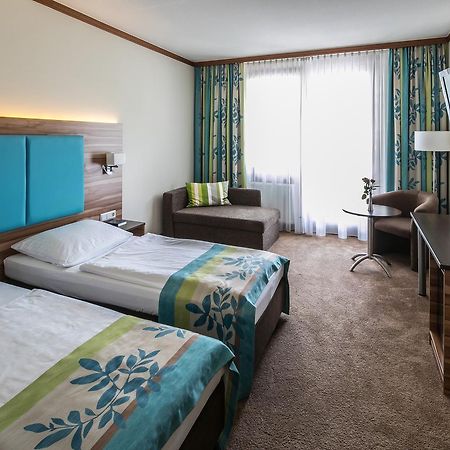 Hotel Am Krone Park Olching Exterior foto