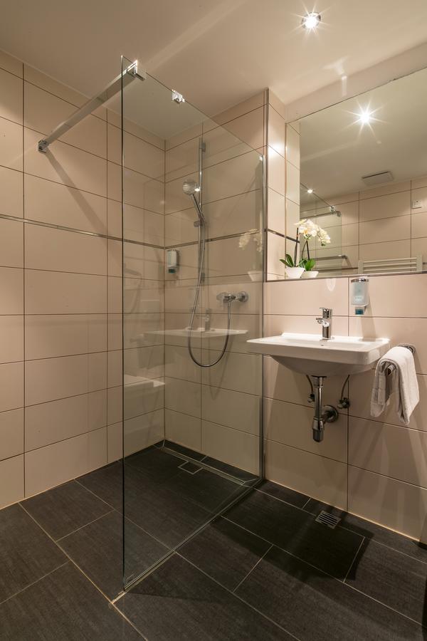Hotel Am Krone Park Olching Exterior foto
